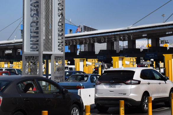 cars at border